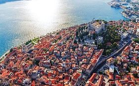 Villa City Center
